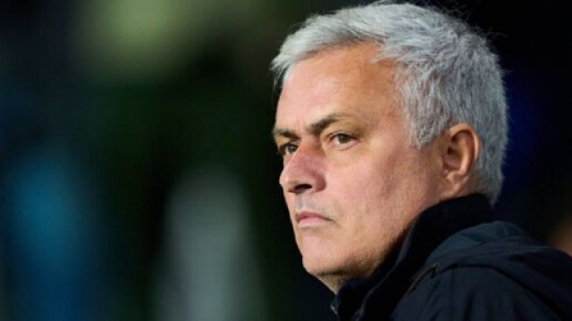 Jos&eacute; Mourinho, convoit&eacute; par le PSG, va d&eacute;m&eacute;nager (Screenshoot Twitter @FabrizioRomano)