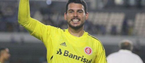 Keiller pegou dois p&ecirc;naltis (Reprodu&ccedil;&atilde;o/Twittrer/@SCInternacional)