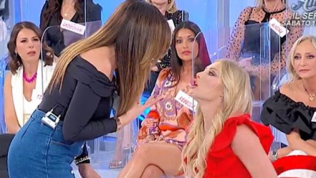 Uomini e donne, anticipazioni 2-5 maggio 2023.