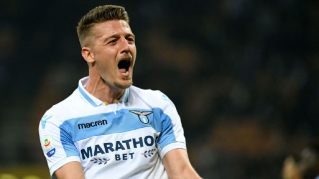 In foto Milinkovic-Savic, centrocampista della Lazio.