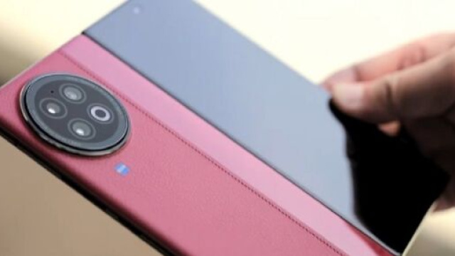 Le Vivo X Fold embarquera un quadruple appareil photo (Screenshoot Twitter @stufflistings)