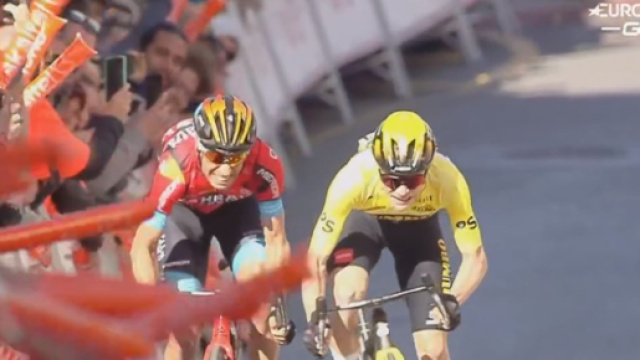 Paesi Baschi, la volata tra Jonas Vingegaard e Mikel Landa