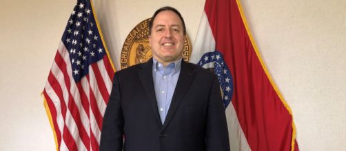 Jay Ashcroft in 2000 (Image source: US Department of Education/Wikimedia Commons)