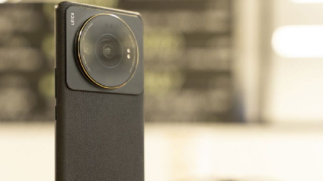 Le Xiaomi 13 Ultra embarquera un quadruple appareil photo (Screenshoot Twitter @RDelinfo)