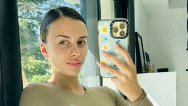 Giuseppa maman : elle pose en sous-v&ecirc;tements trois jours seulement apr&egrave;s son accouchement. (@Instagram giuseppacrl)