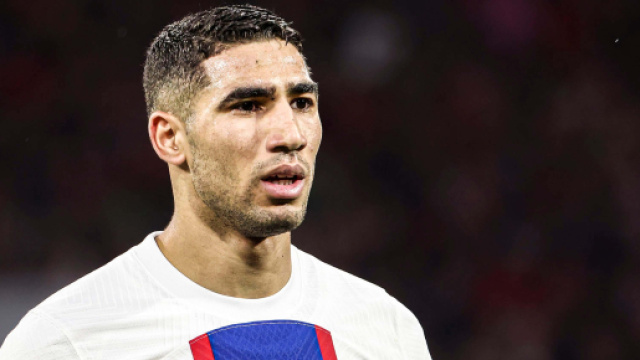 Achraf Hakimi prend du bon temps (capture Twitter @goal)