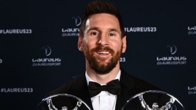 Lionel Messi avec ses troph&eacute;es (Screenshoot Twitter @LaureusSport)
