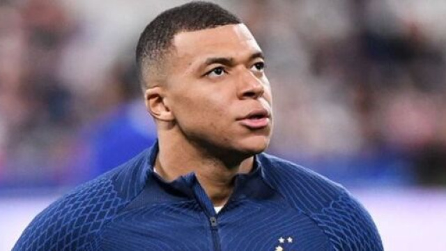 Kylian Mbapp&eacute; avec les Bleus (capture Twitter @ActuFoot_)