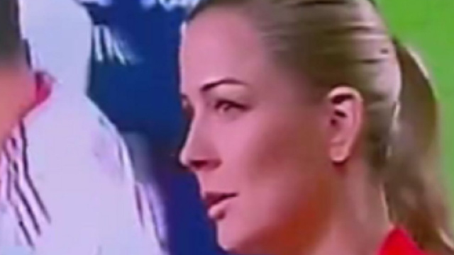 Laure Boulleau dans le CFC (capture Twitter @Redbu2L)