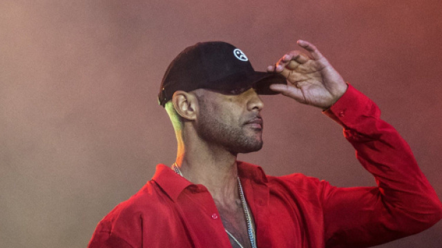 Booba en concert au S&eacute;n&eacute;gal (capture Twitter @RapFrActus)