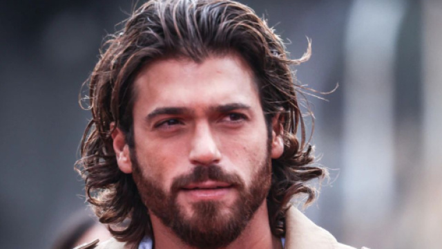 Can Yaman continua il suo tour: il 24 maggio sar&agrave; a Fiuggi.
