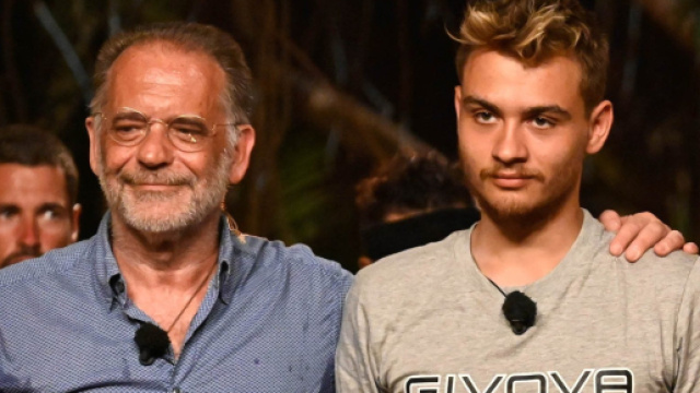 L'Isola dei Famosi, Simone Antolini: 'Melissa &egrave; ufficialmente mia figlia' (Video).