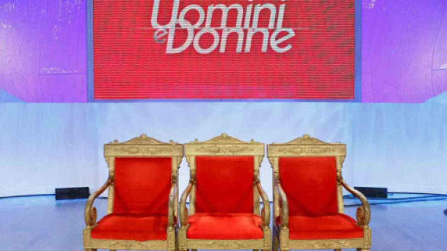 U&D, segnalazione su ex cavaliere: 'Mi ha chiesto di bere una birra in macchina'.