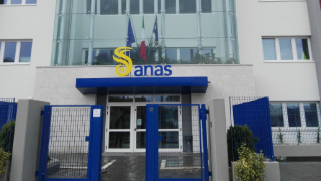 Anas cerca diplomati per lavoro d'ufficio a tempo indeterminato