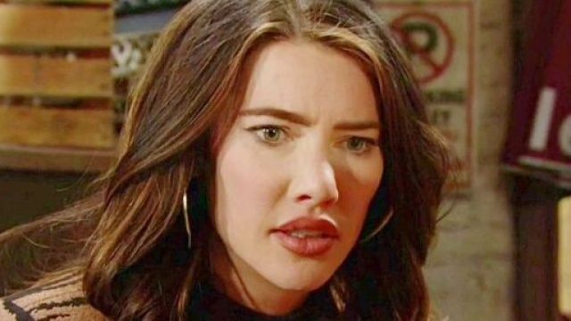 Beautiful, spoiler al 28 maggio: Steffy vede Sheila e Thomas insieme, Eric appoggia Brooke