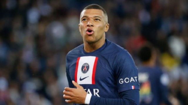 Kylian Mbapp&eacute; avec le PSG (capture Twitter @VibesFoot)