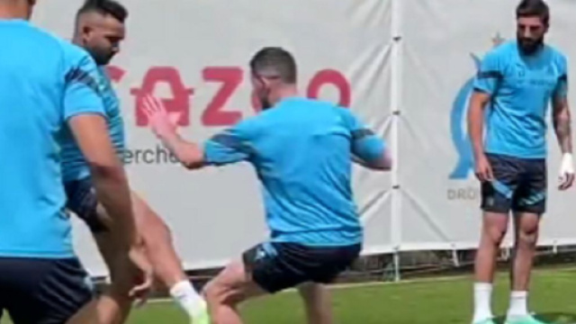 Le petit pont de Payet sur Veretout (capture Twitter @Footballogue)