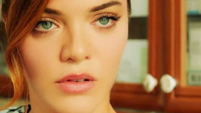 Terra amara,episodi turchi: Zuleyha apprende che Mujgan aspetta il secondo figlio.