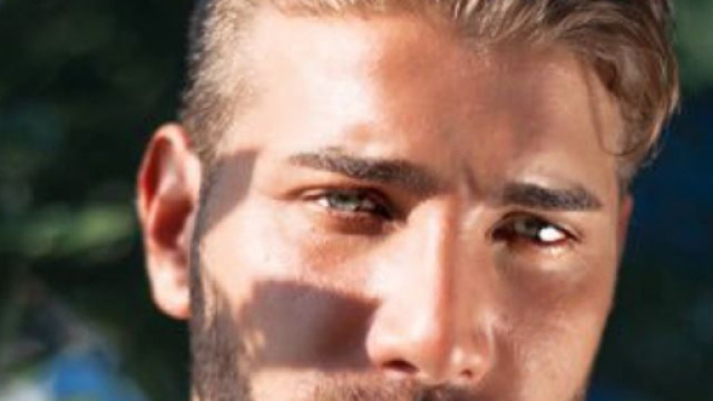 Nicolo Ferrari d&eacute;barque dans Love Island (photo Nicolo Federico Ferrari twitter: @Ferrari_NI)