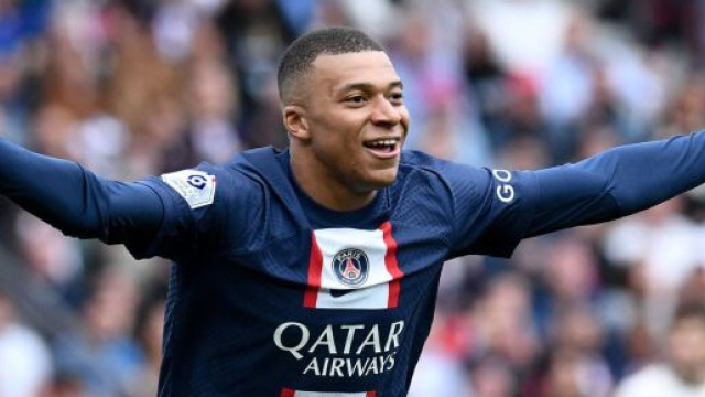 Mbapp&eacute; au coeur de rumeurs au mercato depuis quelques mois d&eacute;j&agrave;. (screenshot Twitter - @Footballogue)