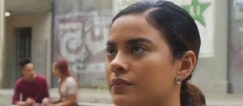 Hugo tenta seduzir Jenifer em 'Vai na F&eacute;' (Reprodu&ccedil;&atilde;o/TV Globo)