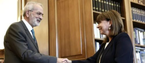 Supreme Court judge Ioannis Sarmas and president Katerina Sakellaropoulou (Image source: Theodore Manolopoulos/Greek Presidency)