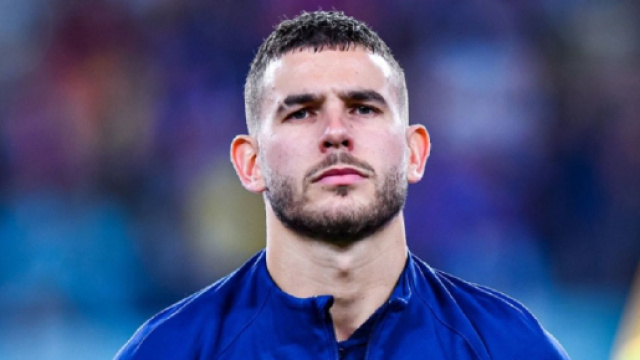 Lucas Hernandez pourrait rebondir en Ligue 1, sous le maillot du PSG (Screenshot Twitter @ActuFoot_)