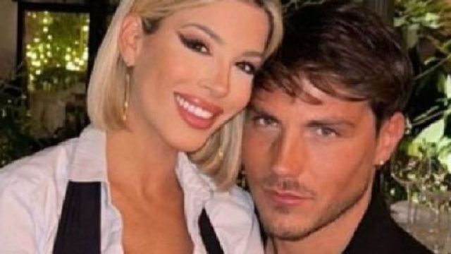 Oriana Marzoli e Daniele, &egrave; polemica per un viaggio ricevuto da alcuni fan: 'Vergogna'.