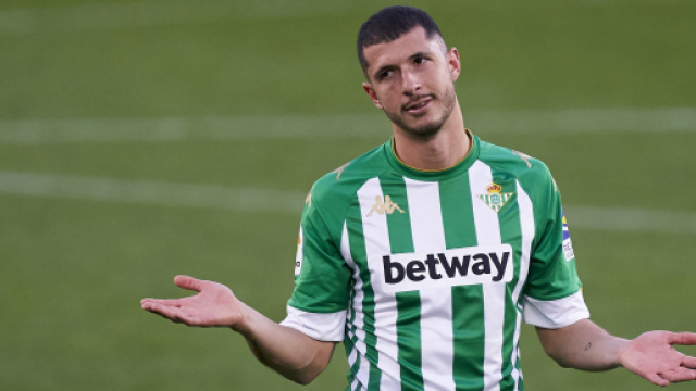 Inter, per il centrocampo si penserebbe a Rodriguez del Betis Siviglia.