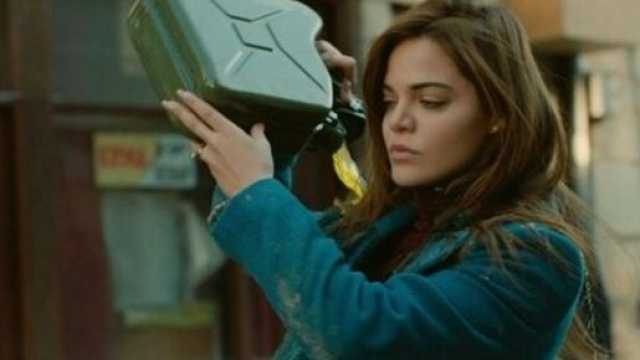 Terra Amara, puntate 30-31 maggio: Zuleyha torna a casa, ma il marito non la vuole.