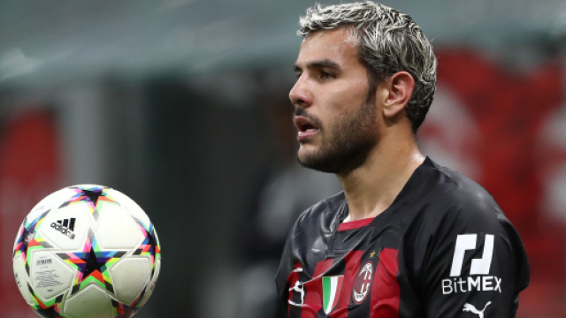 In foto Theo Hernandez, difensore del Milan.