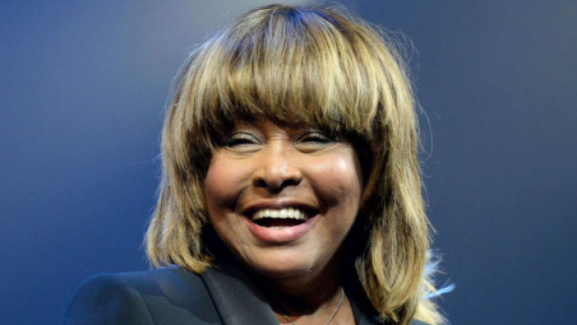 Le d&eacute;c&egrave;s de Tina Turner boulverse Francesca Antoniotti. Screenshot twitter @TPMP