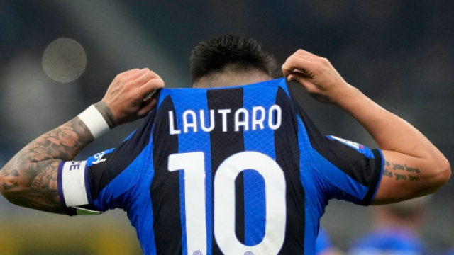 Inter, lo United vorrebbe Lautaro Martinez: possibile offerta di 50 milioni pi&ugrave; Martial