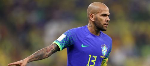 Aunque Dani Alves est&aacute; dispuesto a entregar su pasaporte y utilizar un rastreador le niegan la libertad condicional (Instagram/danialves)