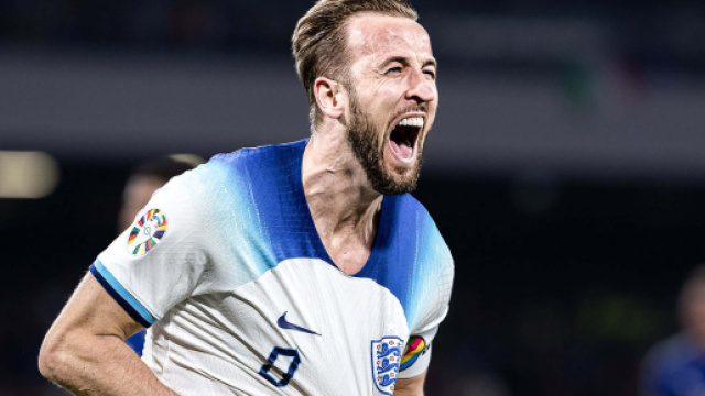 Harry Kane serait un bon renfort pour le PSG mais l'op&eacute;ration s'annonce compliqu&eacute;e (screenshot @Twitter - le10sport)