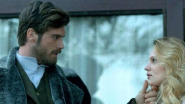 La ragazza e l'ufficiale: Kıvan&ccedil; Tatlıtuğ intepreta Kurt, uno dei protagonisti.