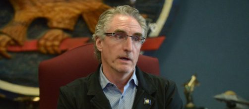 Burgum in 2017 (Image source: U.S. Air National Guard/David H. Lipp/Wikimedia Commons)