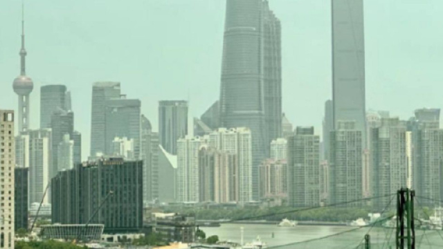 Shanghai vit sous le soleil br&ucirc;lant (Screenshoot Twitter @francetvchine)