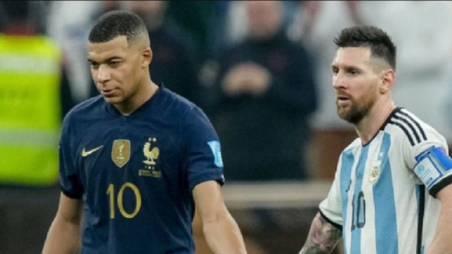 En cas de d&eacute;part de Messi, Mbapp&eacute; souhaiterait faire appel &agrave; Kolo Muani (Screenshoot Twitter @nukiioo)