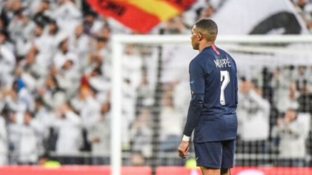 Mbapp&eacute; et le PSG en difficult&eacute;s en Ligue 1. (screenshot Twitter - @TFoot__)