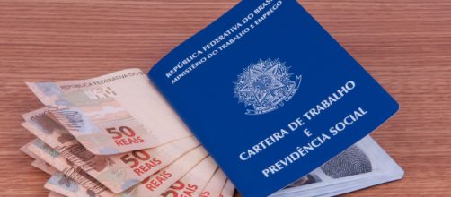 Medidas pr&aacute;ticas na economia: pagamento de 13&ordm; sal&aacute;rio e envio de projeto para retomar poder de compra do sal&aacute;rio m&iacute;nimo. (Arquivo Blasting News)