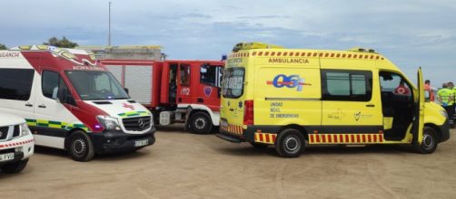 El 061 y servicios de emergencia acudieron al accidente de Motril (@CREAguilas)