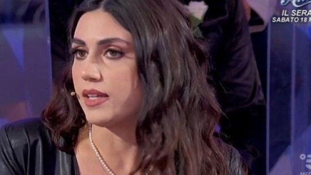 Uomini e donne, Alice rompe il silenzio sul trono.