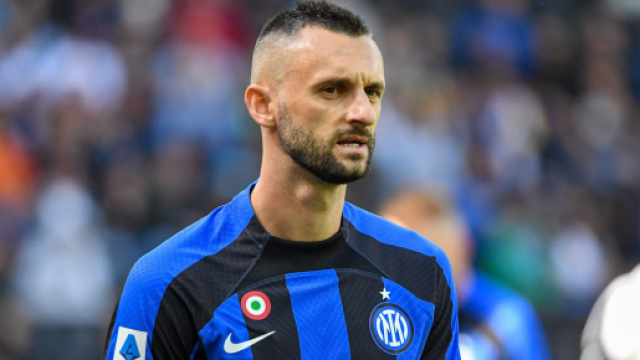 Inter, Brozovic potrebbe essere ceduto: su di lui ci sarebbe anche il Napoli.