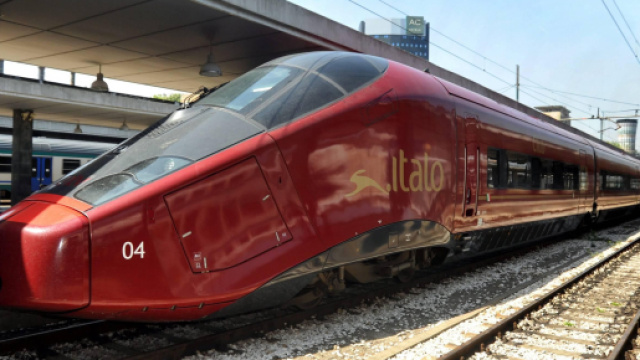 Italo seleziona hostess, steward e macchinisti: candidature online
