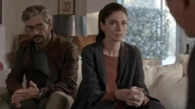 Luce dei tuoi occhi 2: Emma indaga sull'incidente di Roberto.