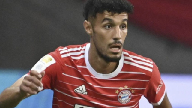 Noissair Mazraoui, giocatore del Bayern Monaco.