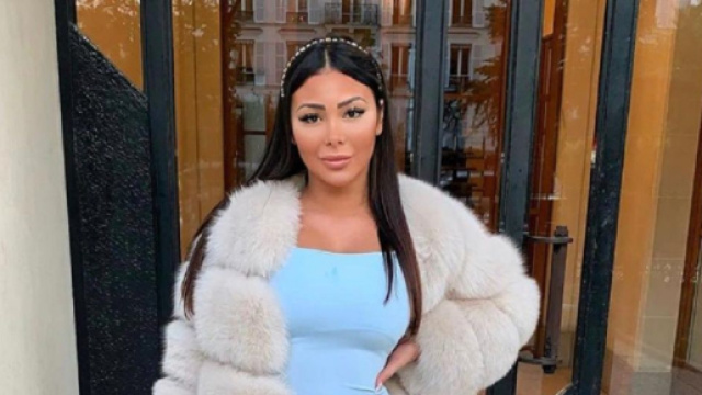 L'ancienne candidate de t&eacute;l&eacute;-r&eacute;alit&eacute; Maeva Ghennam (Screenshoot Twitter @GossipRoomOff)