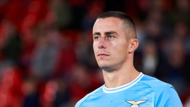 Mercato Inter, si penserebbe a Marusic dalla Lazio per la fascia destra.