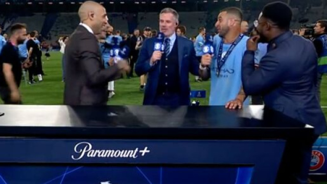 Henry pr&eacute;sent sur le plateau de CBS. (screenshot Twitter - @lnstantFoot)